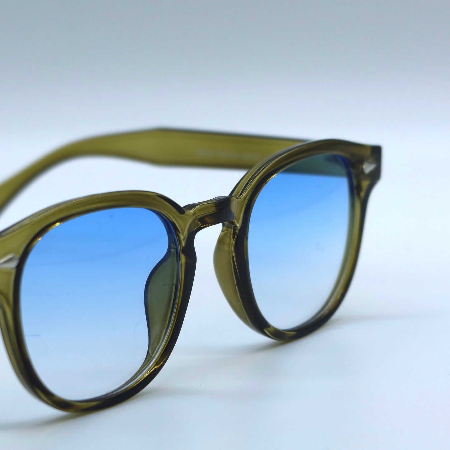 Forest green bluefade shades