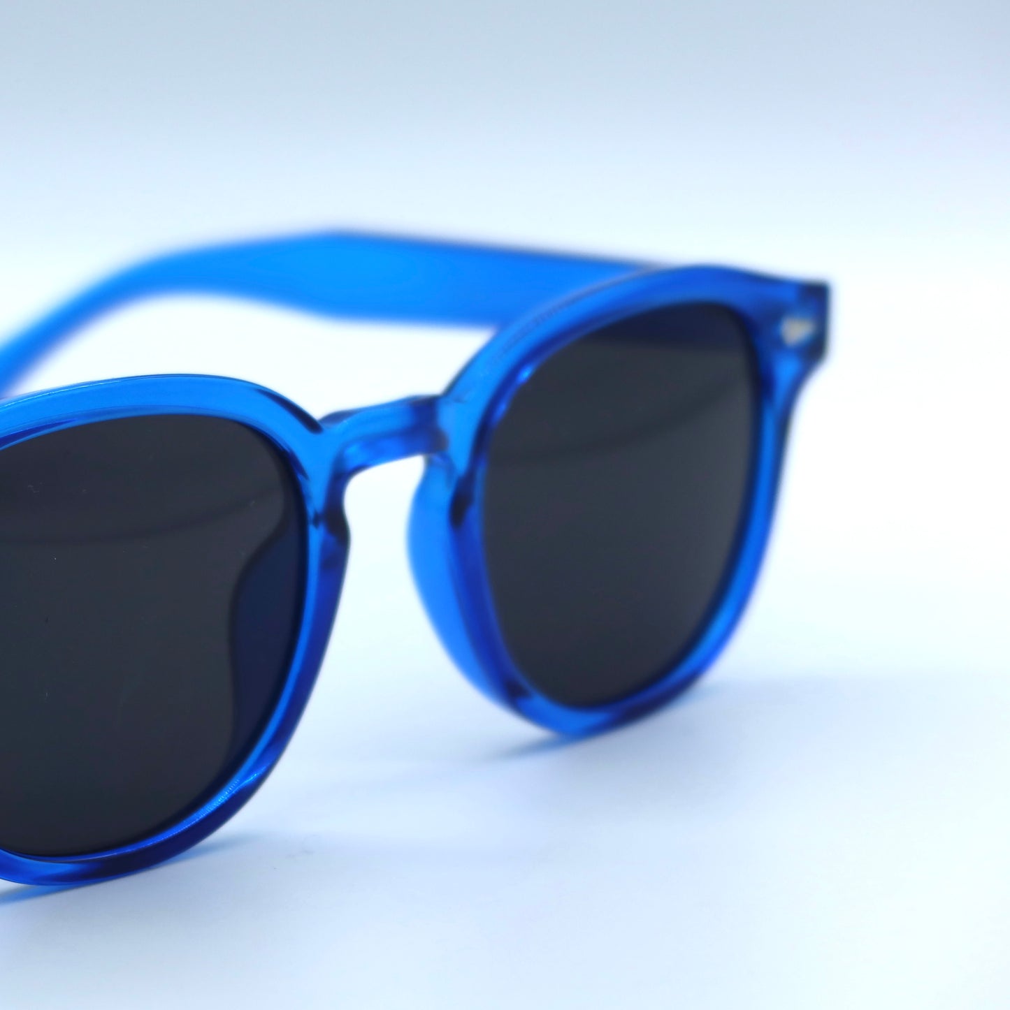Oceanblue shades