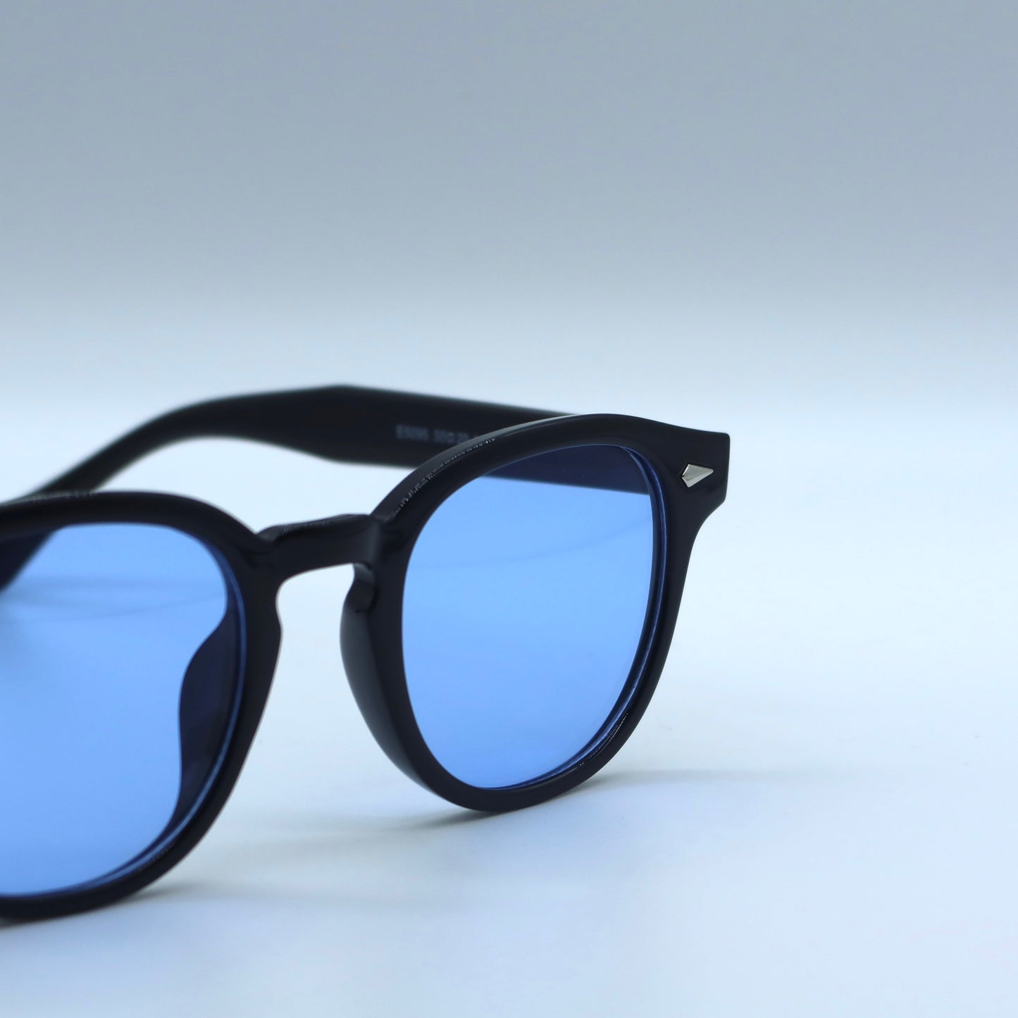 Black Complete-Blue Shades
